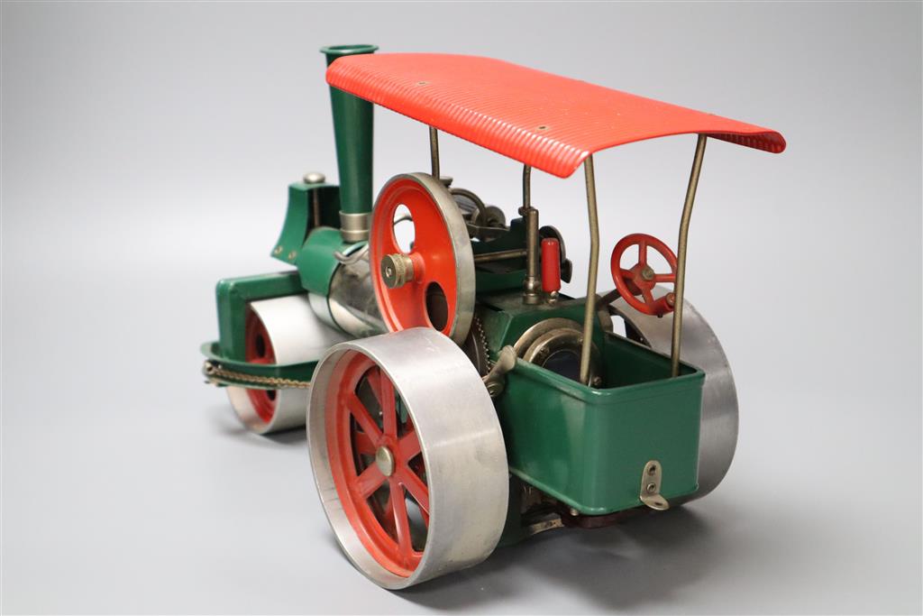 A Wilesco live steam model of a steam roller, Mamod 1978, overall length 32cm